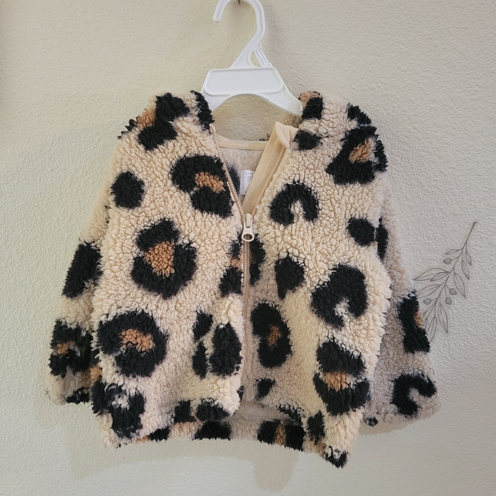 The Children's Place Cream and Black Leopard Print Fleece Jacket Size 9-12 M